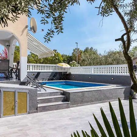 Апартаменты Andriano Медулин